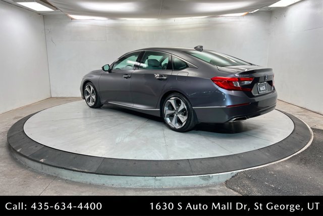 Used 2018 Honda Accord Touring image 3