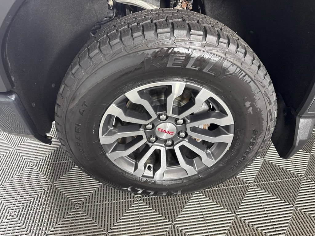 Used 2019 GMC Sierra 1500 AT4 w/ AT4 Premium Package AWD/4WD image 10