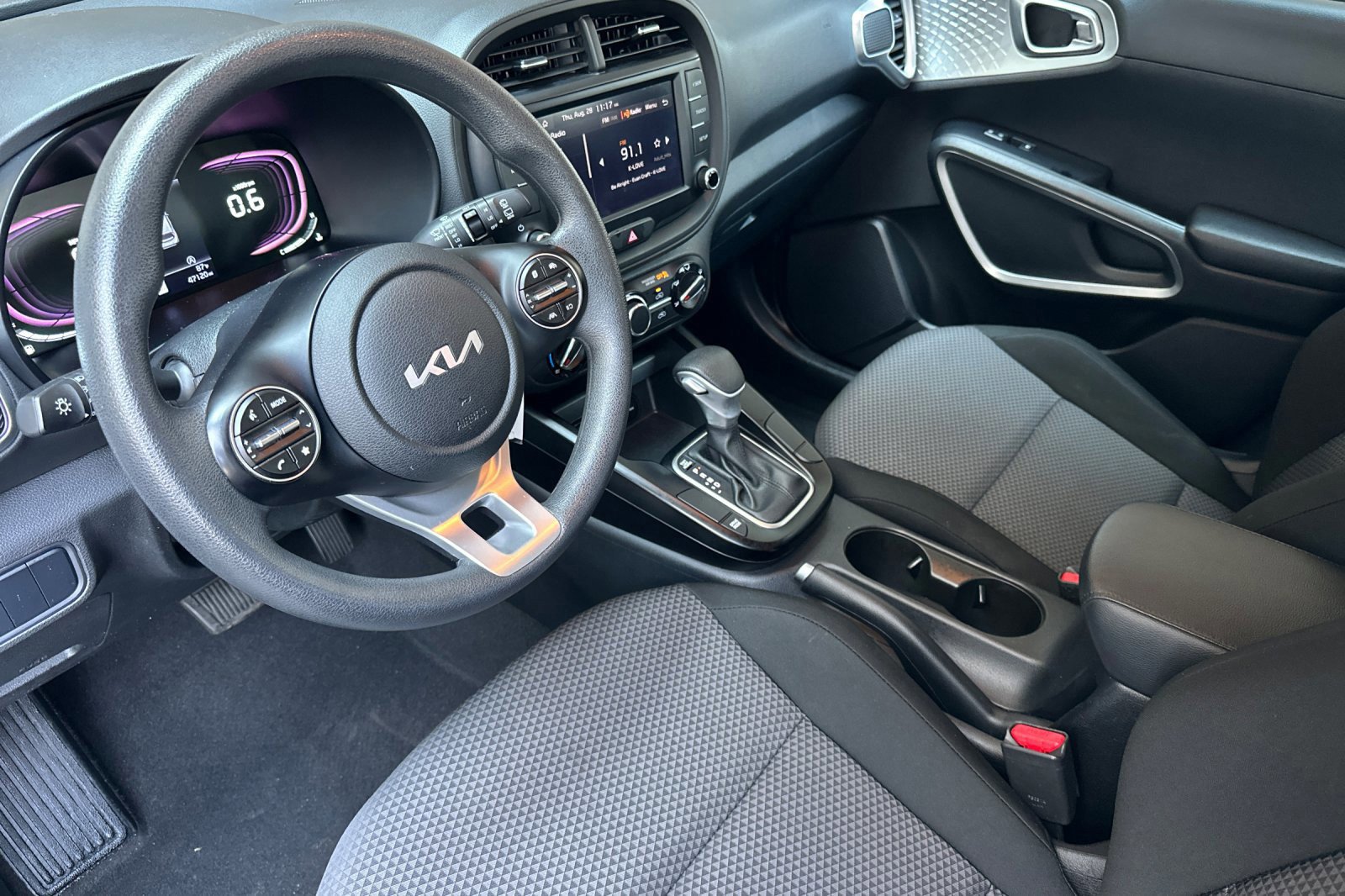 Used 2023 Kia Soul LX w/ Option Group 015 image 10