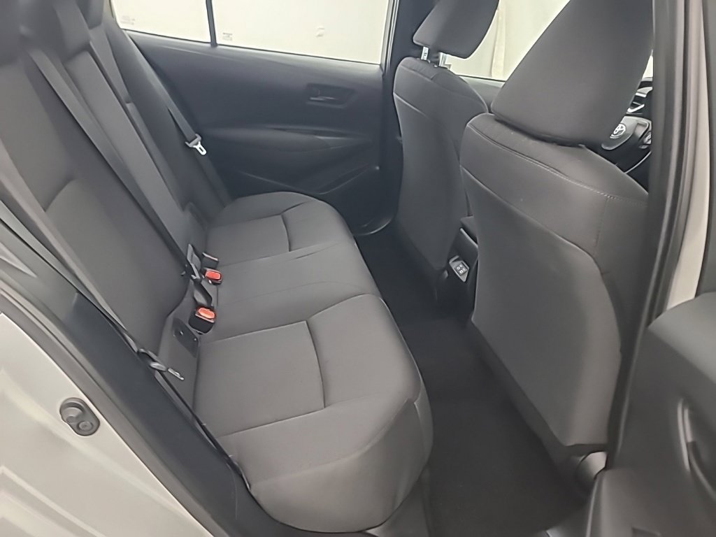 Used 2025 Toyota Corolla LE FWD image 18