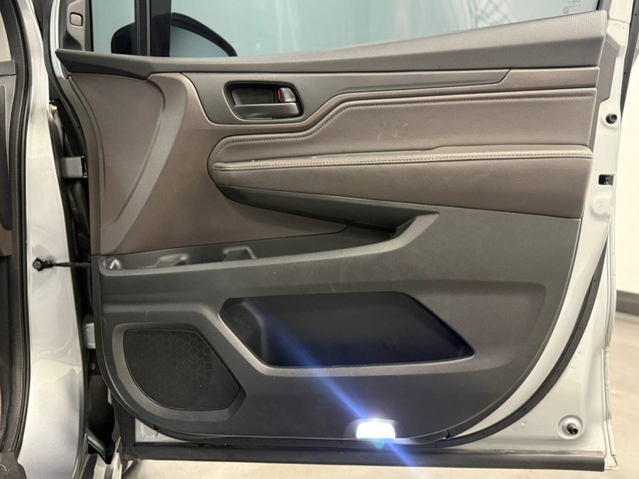 Used 2018 Honda Odyssey Touring image 37