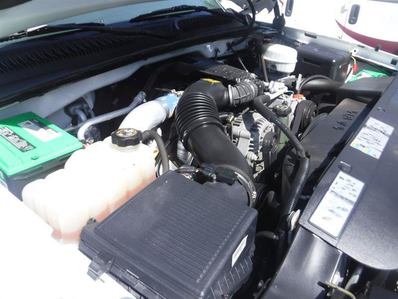 Used 2003 Chevrolet Silverado 2500 LS w/ Skid Plate Package AWD/4WD image 30