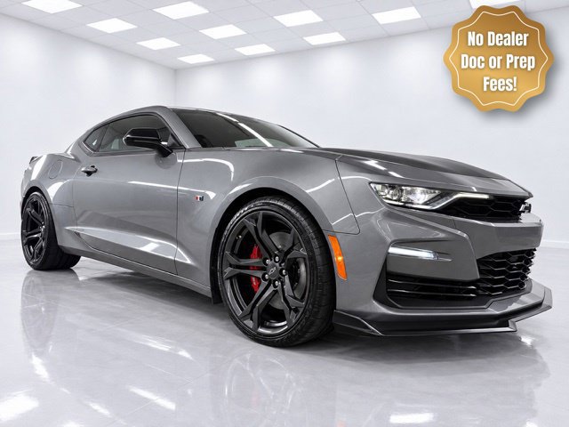 Used 2022 Chevrolet Camaro SS RWD image 3