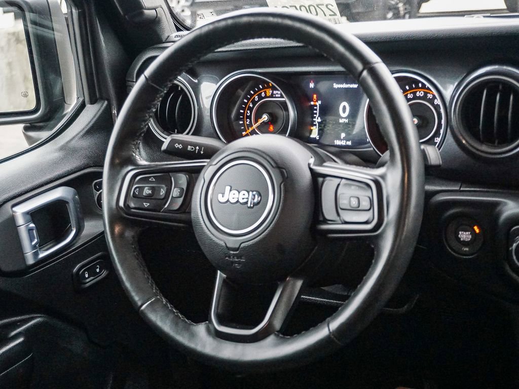 Used 2021 Jeep Gladiator Sport image 17