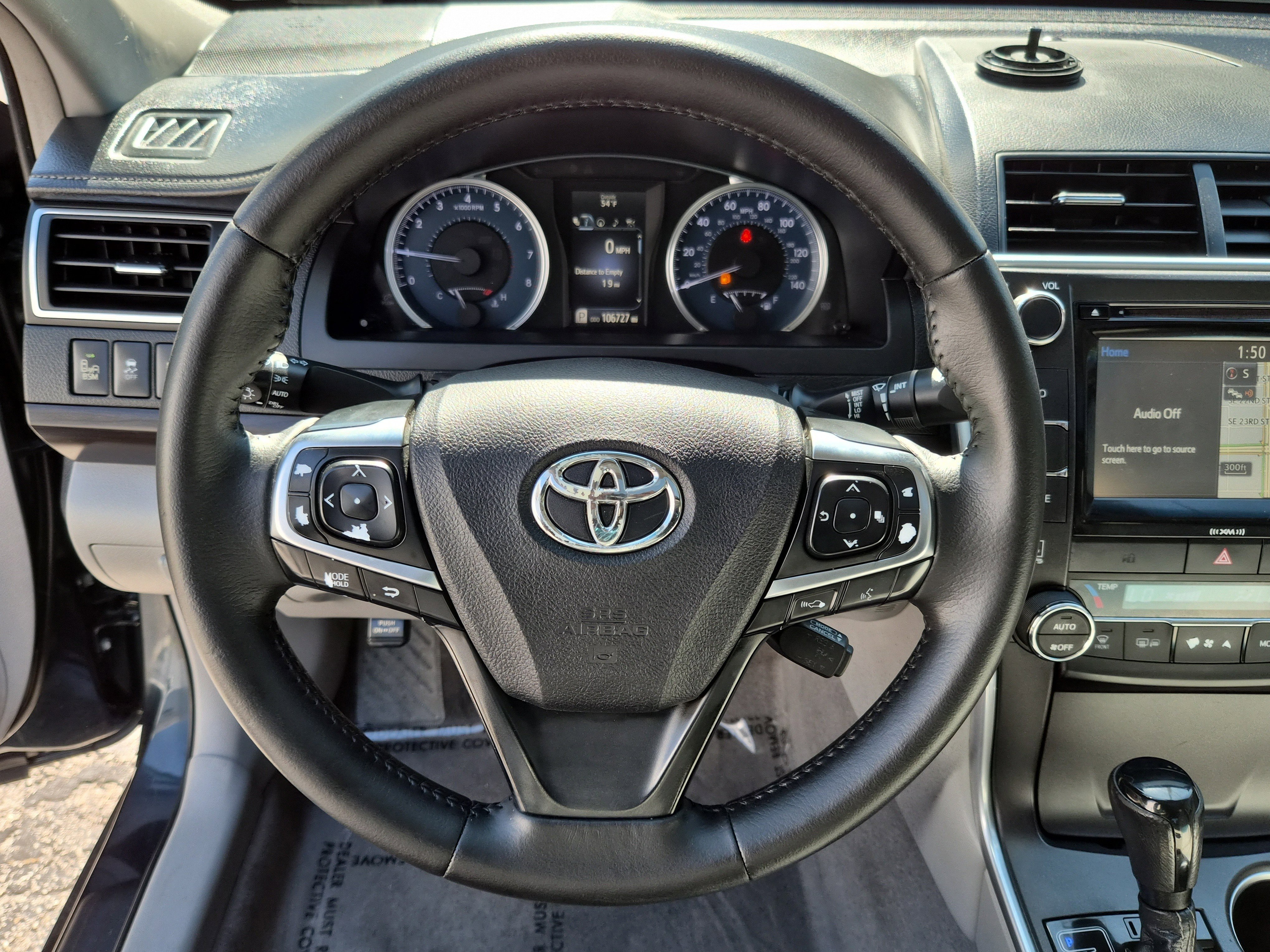 Used 2016 Toyota Camry XLE w/ Moonroof Package image 24