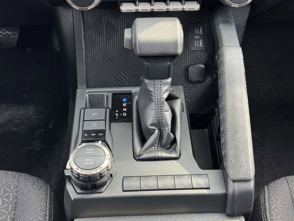 Certified 2025 Toyota 4Runner SR5 image 8