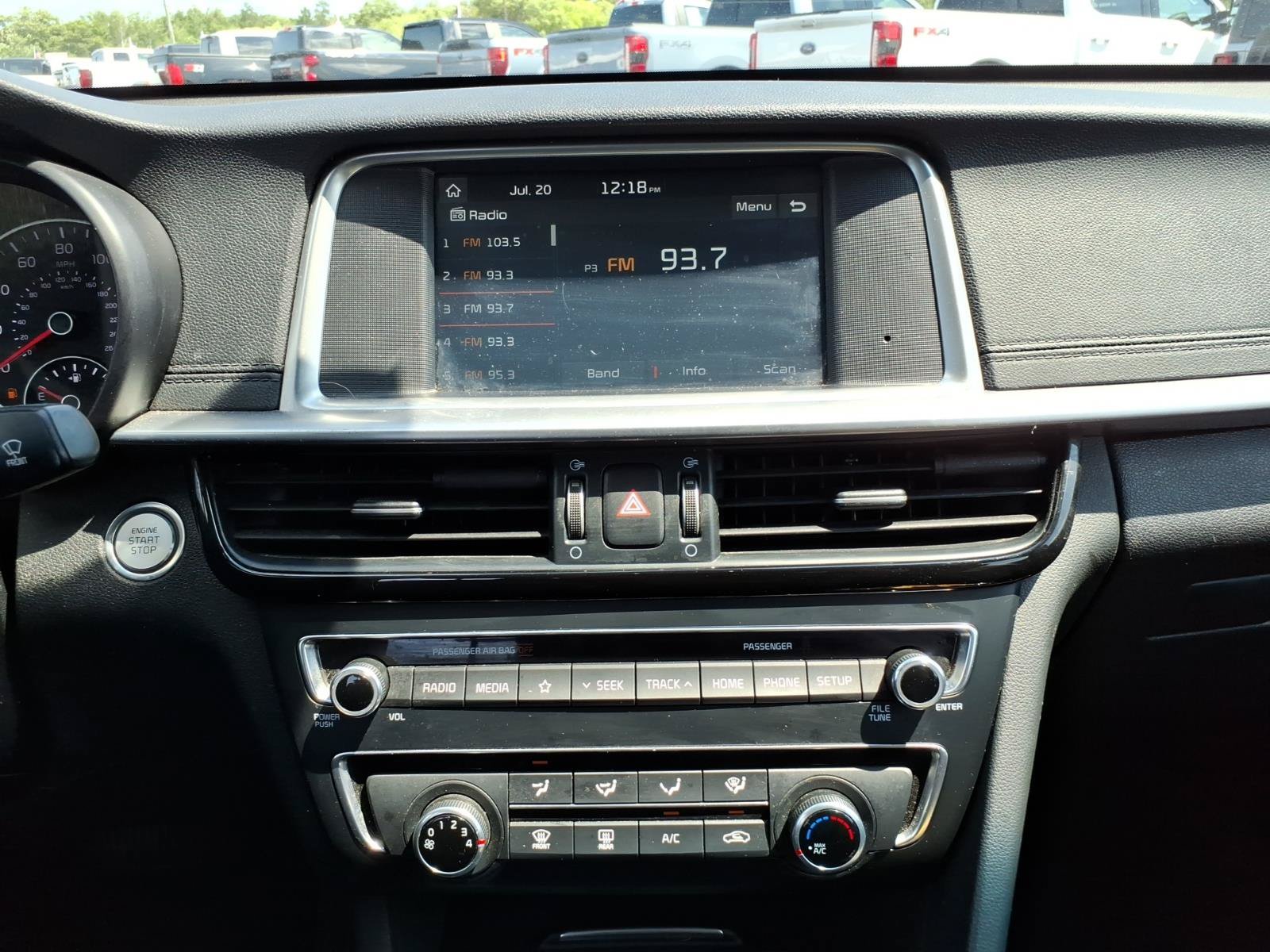 Used 2020 Kia Optima SE FWD image 19