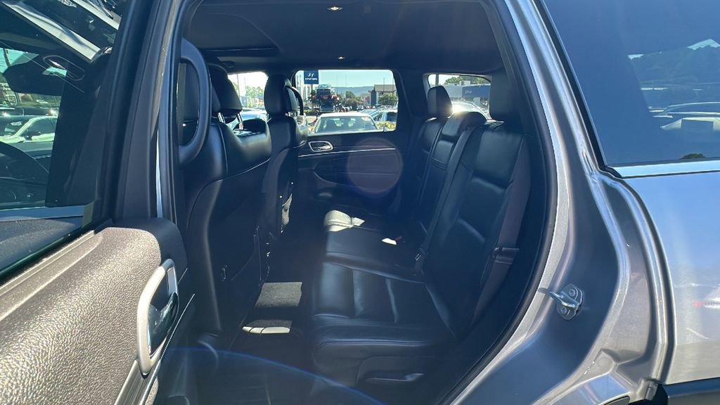 Used 2020 Jeep Grand Cherokee Limited image 13