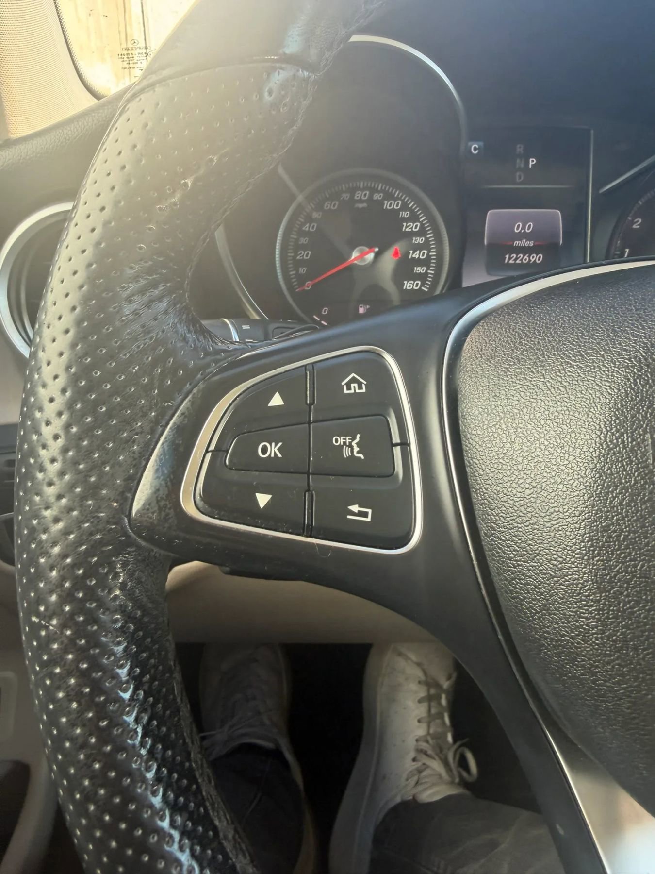 Used 2019 Mercedes-Benz GLC 300 4MATIC w/ Premium Package image 19
