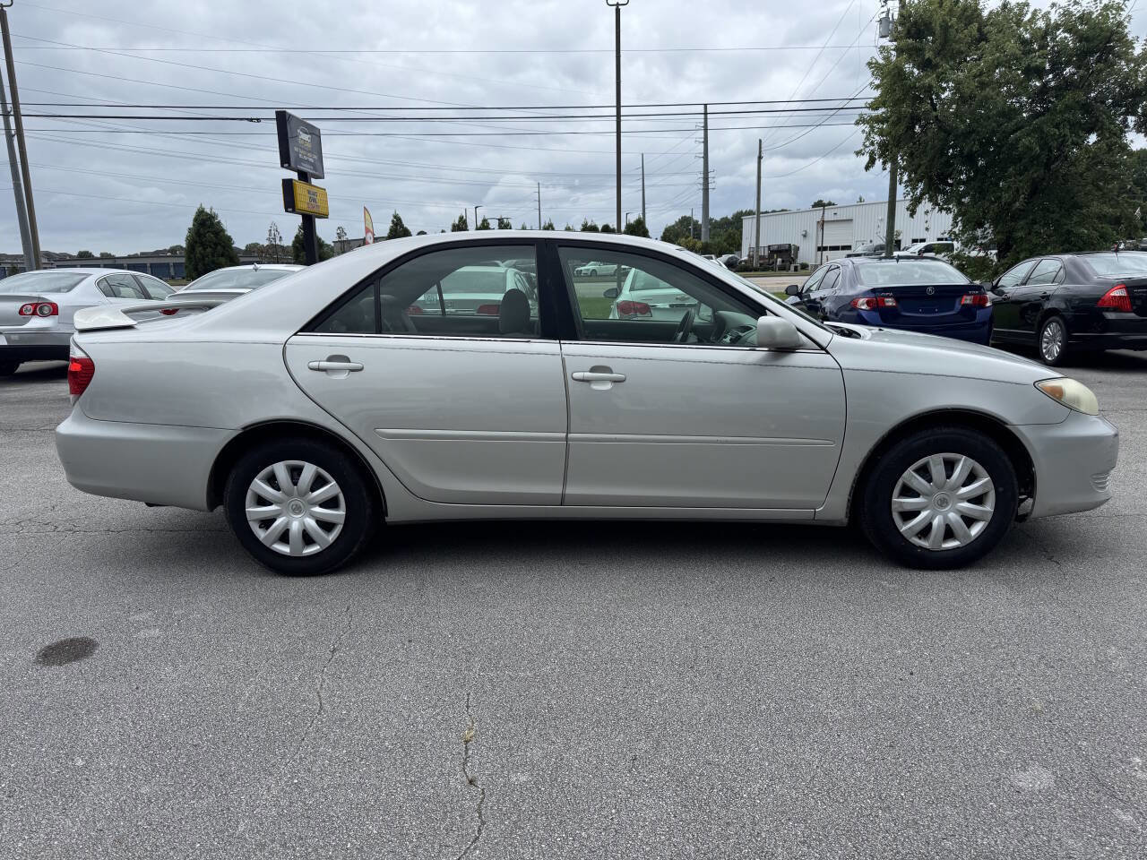 Used 2005 Toyota Camry LE image 5