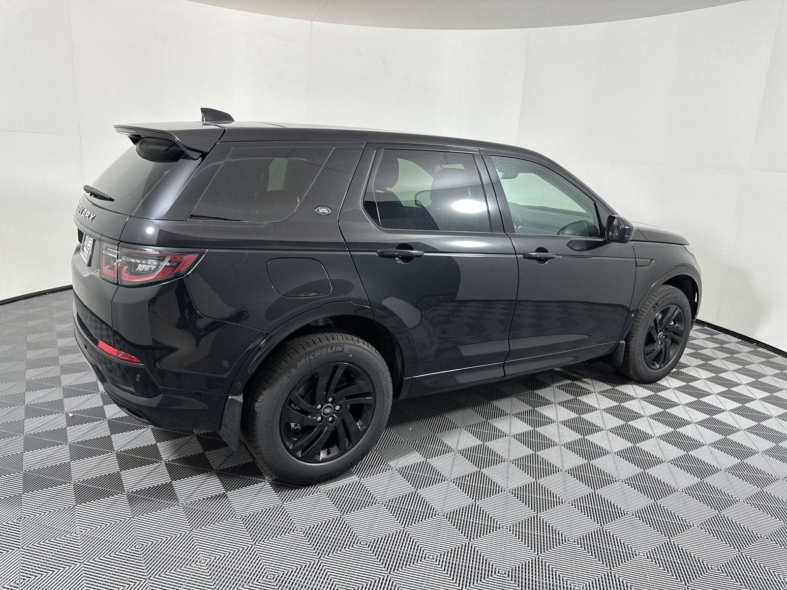 Used 2025 Land Rover Discovery Sport S AWD/4WD image 20