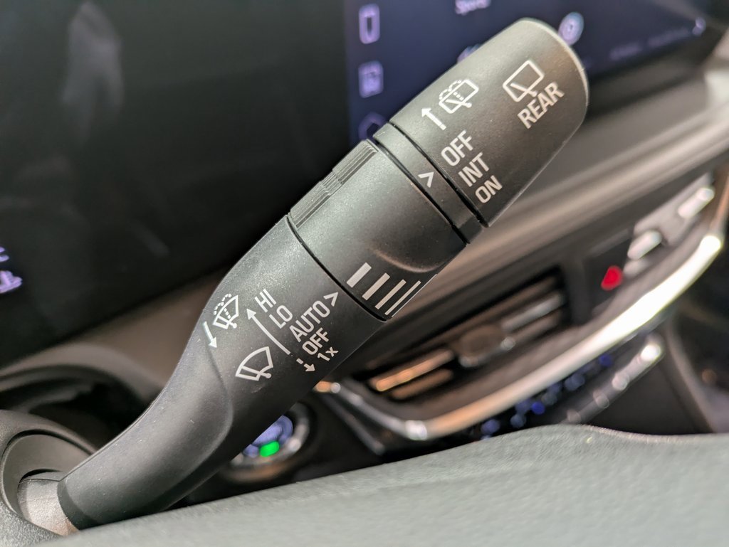 Used 2024 Buick Encore GX Avenir w/ Avenir Convenience Package image 19