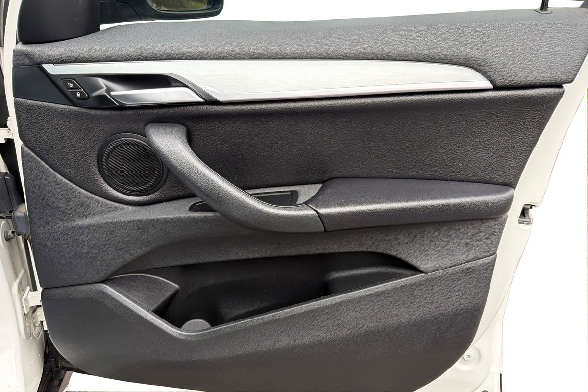 Used 2018 BMW X1 xDrive28i image 23