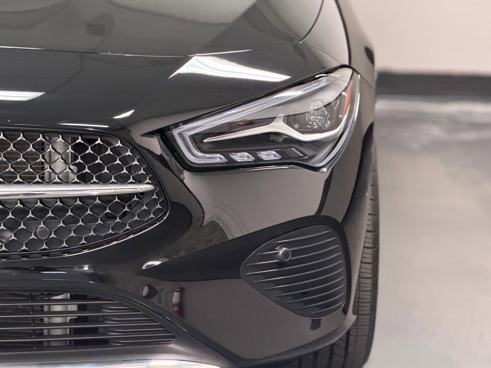 Certified 2025 Mercedes-Benz CLA 250 image 7