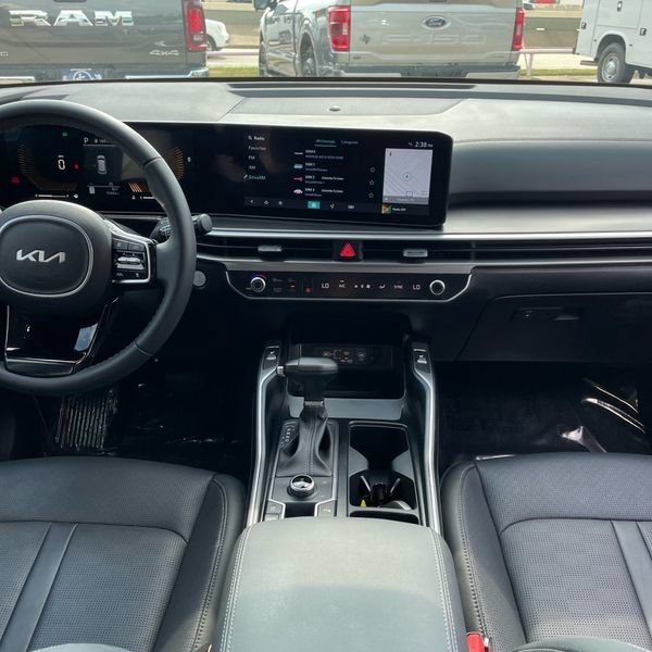 Used 2024 Kia Sorento S w/ Panoramic Sunroof Package AWD/4WD image 10