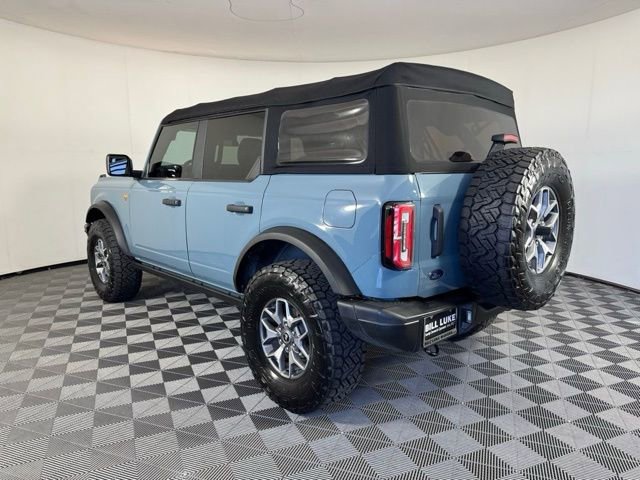 Used 2022 Ford Bronco Badlands image 11