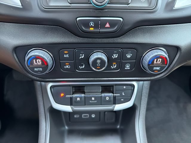 Used 2023 GMC Terrain SLE w/ Driver Convenience Package FWD image 14