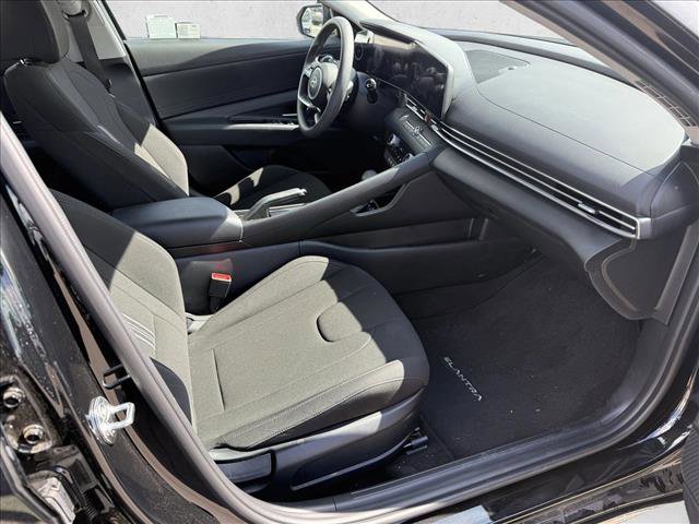 Certified 2024 Hyundai Elantra SEL image 15
