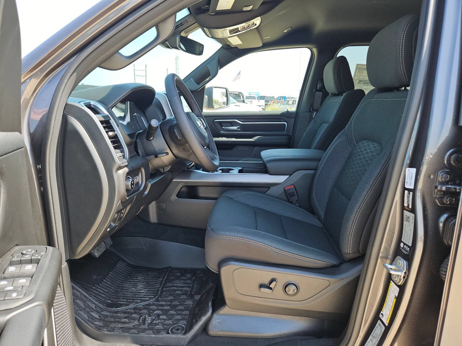 New 2026 RAM 1500 Lone Star AWD/4WD image 9
