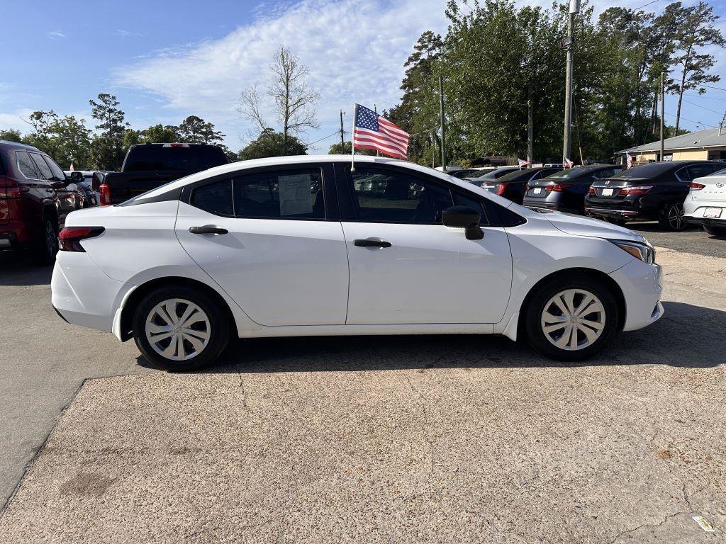 Used 2021 Nissan Versa S FWD image 4