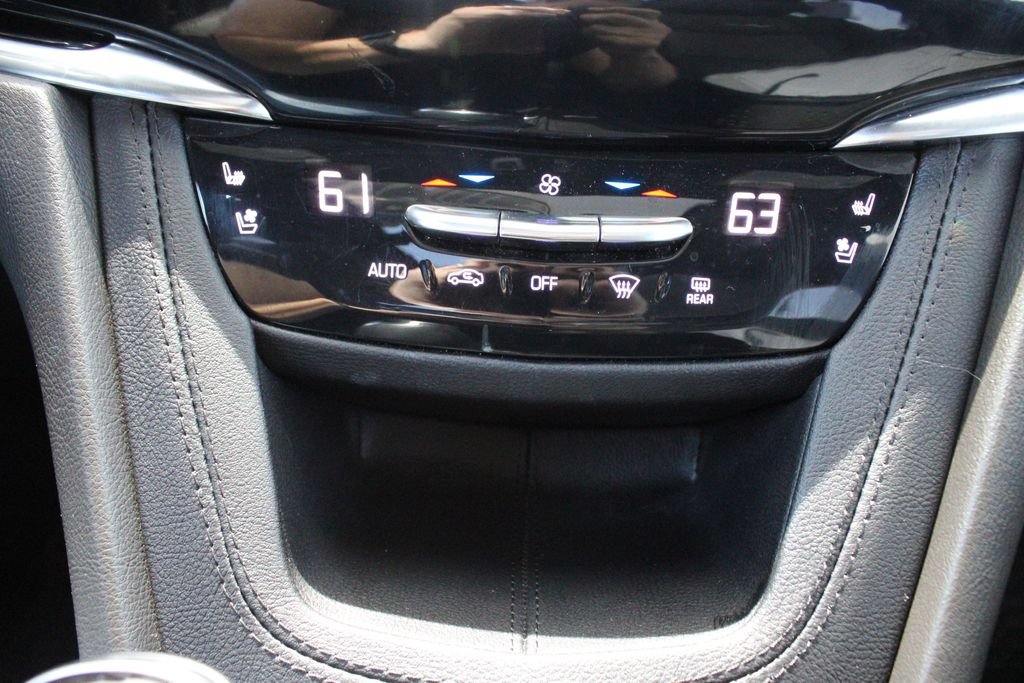 Used 2022 Cadillac XT6 Sport AWD/4WD image 40