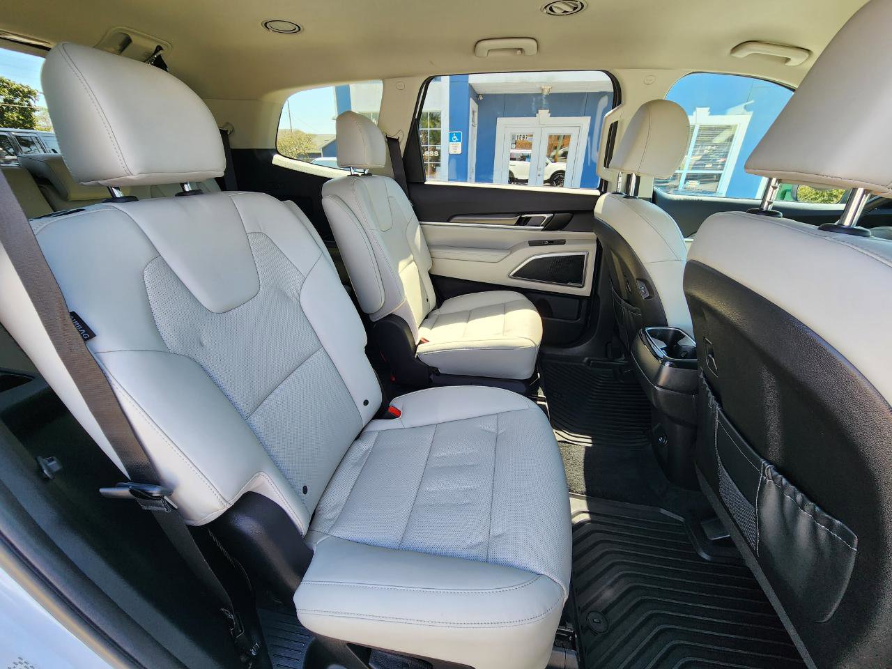 Used 2023 Kia Telluride S AWD/4WD image 26