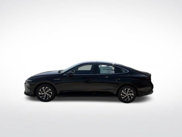 New 2026 Hyundai Sonata Blue FWD image 6