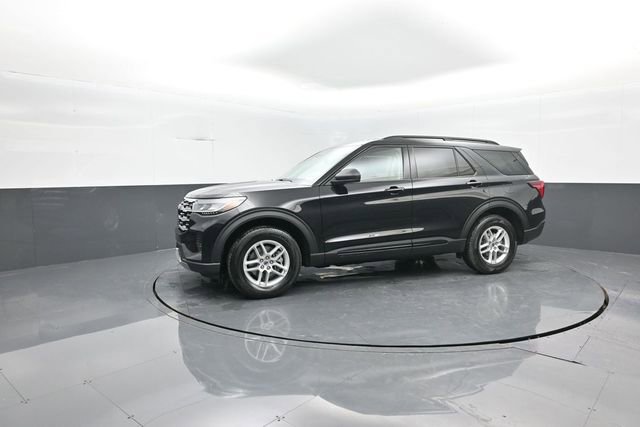 New 2026 Ford Explorer Active image 4