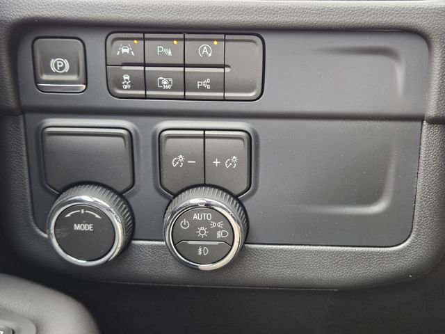 New 2026 Chevrolet Tahoe LT w/ Comfort Package RWD image 17