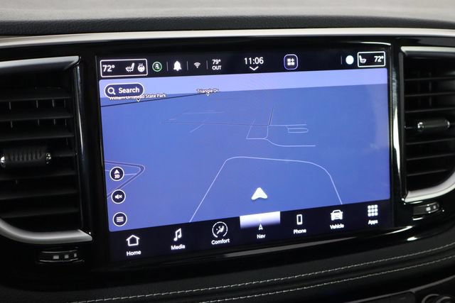 Used 2023 Chrysler Pacifica Limited w/ Uconnect Theater Family Group AWD/4WD image 39
