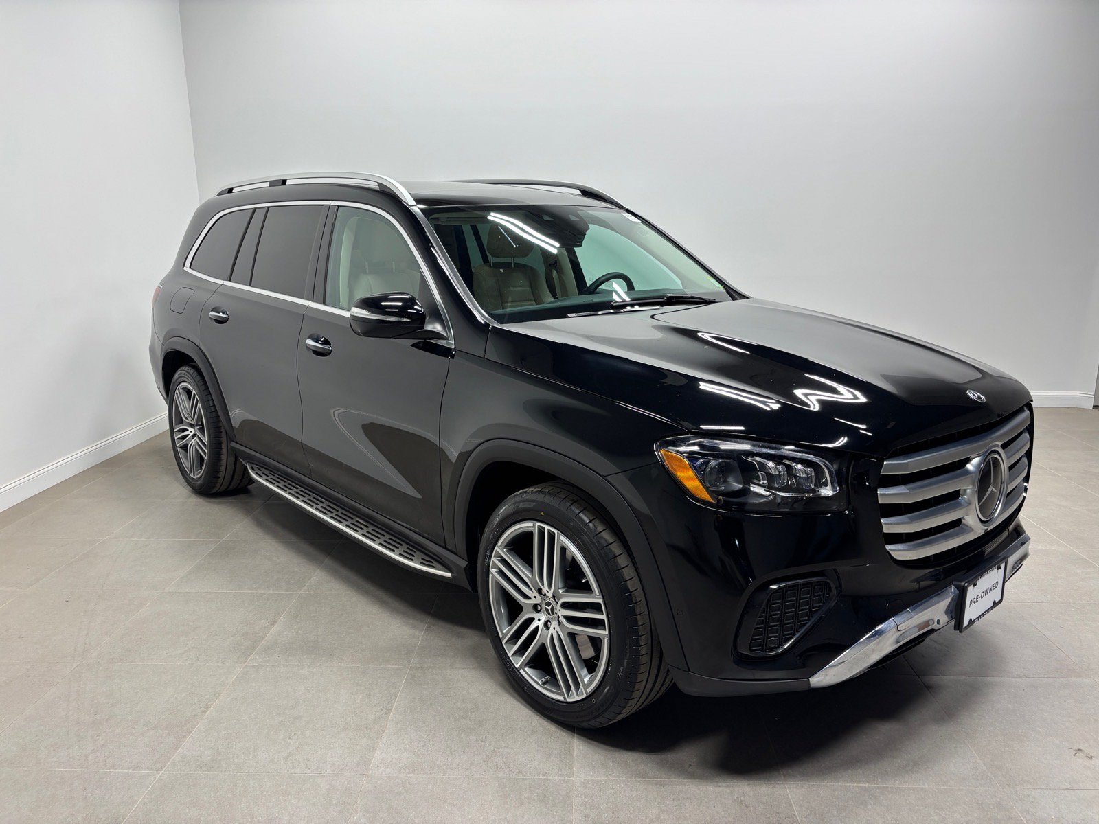 Used 2024 Mercedes-Benz GLS 450 4MATIC image 5