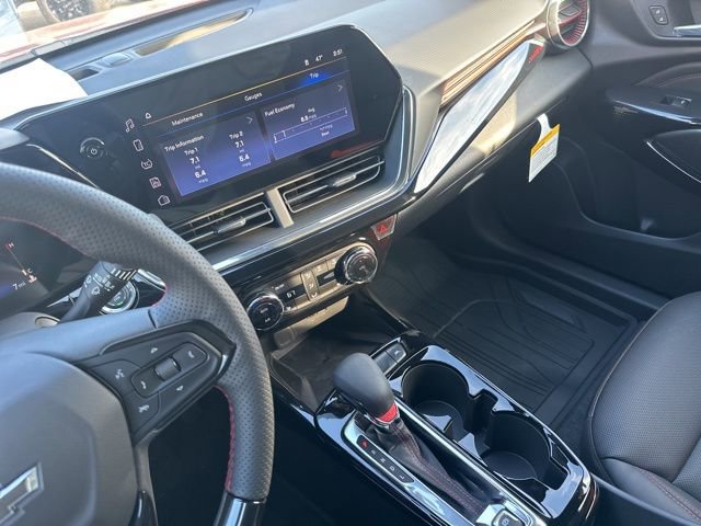 New 2026 Chevrolet Trax RS w/ Sunroof Package image 25