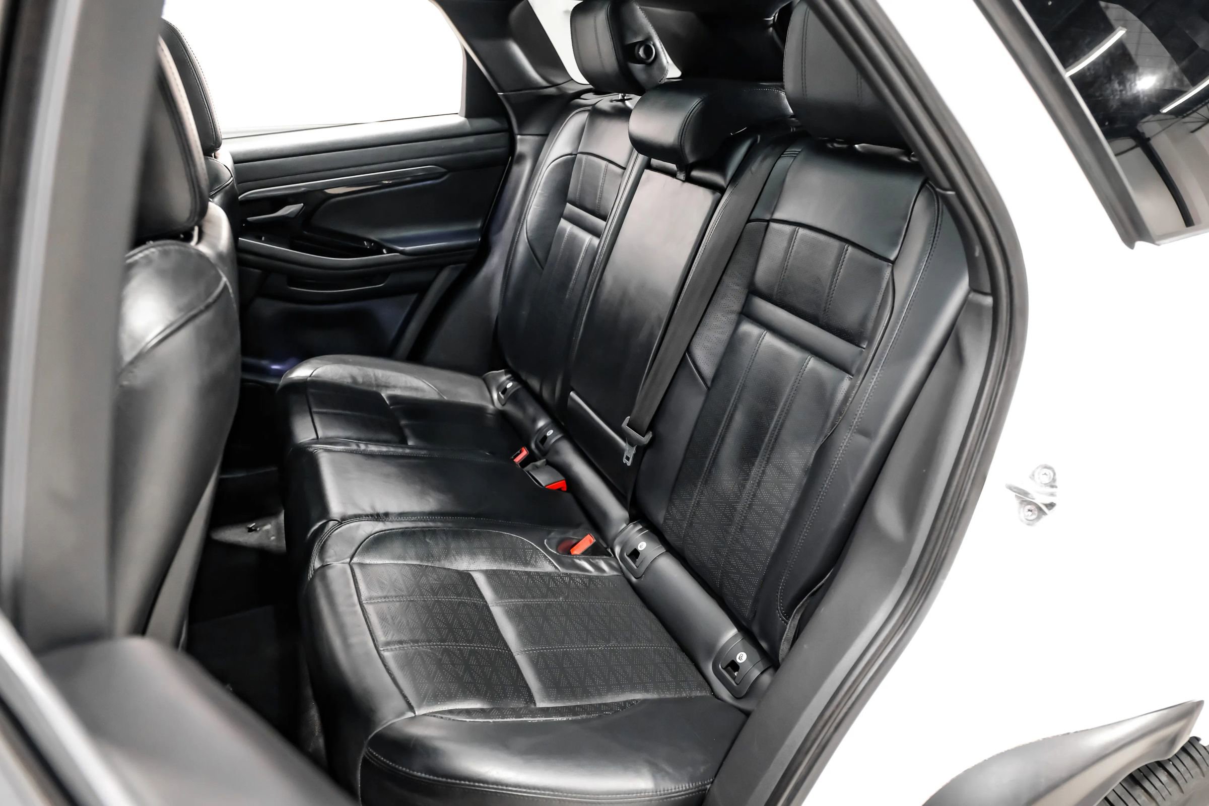 Used 2020 Land Rover Range Rover Evoque R-Dynamic SE image 27