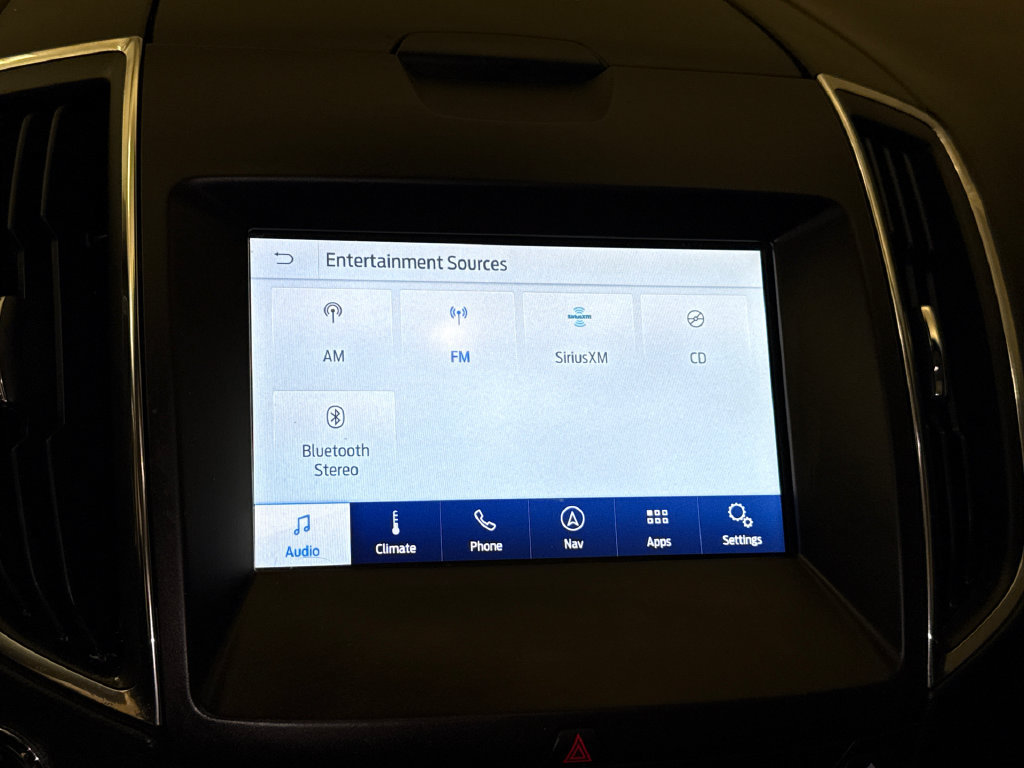 Used 2019 Ford Edge Titanium w/ Equipment Group 301A AWD/4WD image 26