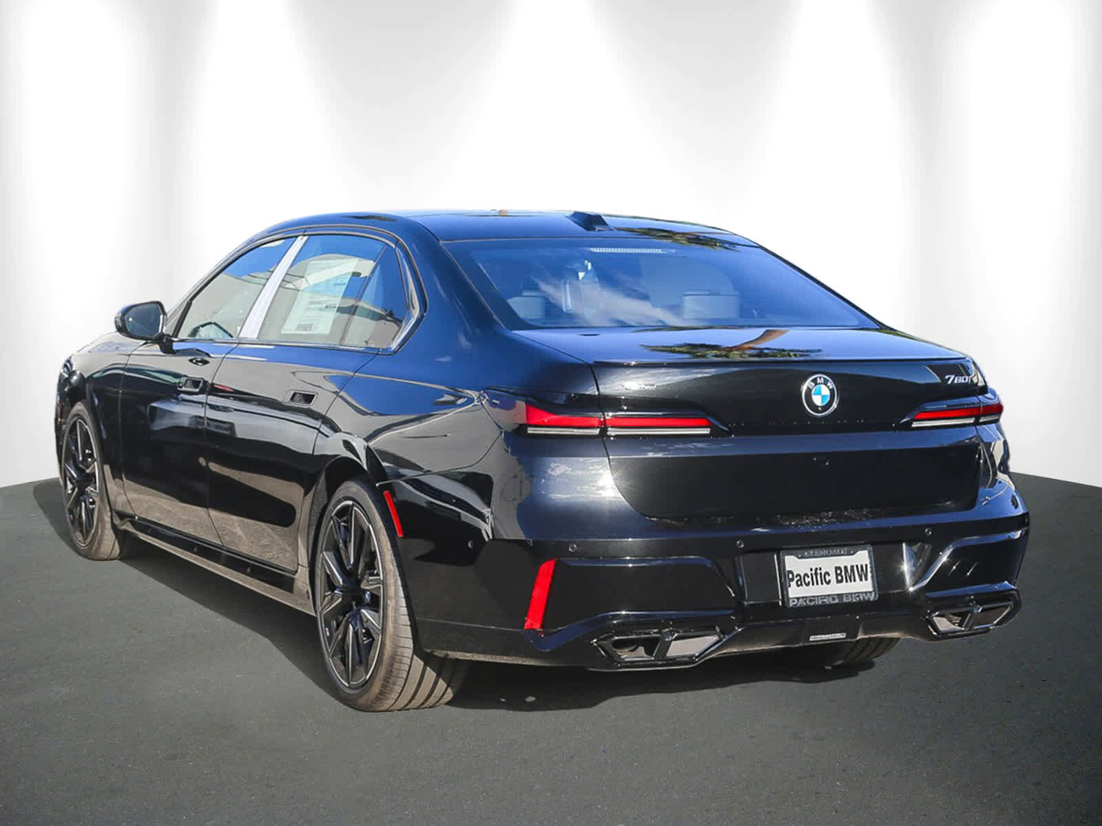 New 2026 BMW 760i xDrive w/ Executive Package image 4