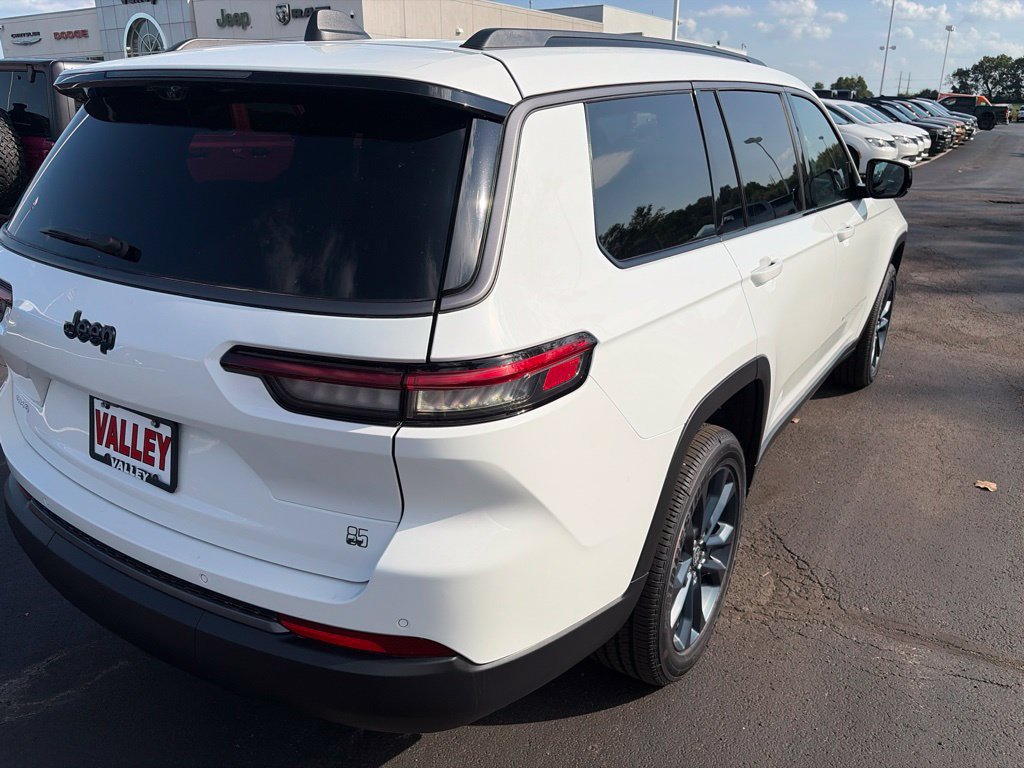 New 2026 Jeep Grand Cherokee L Limited AWD/4WD image 7