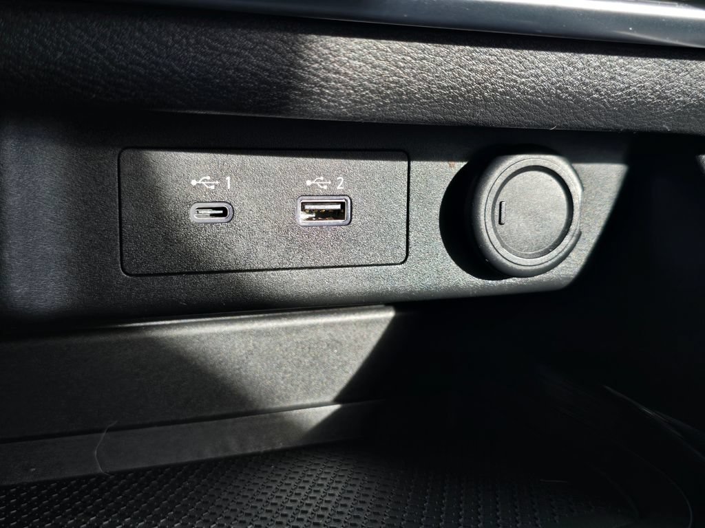 Used 2021 Nissan Rogue SV AWD/4WD image 28