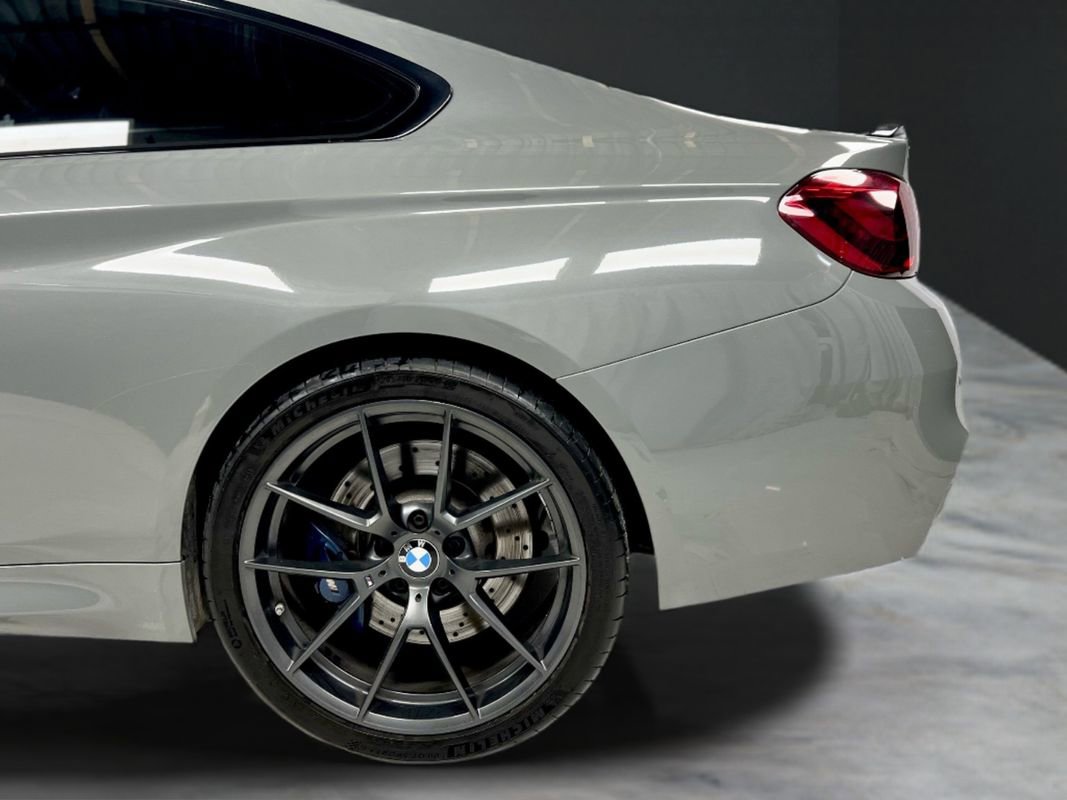 Used 2019 BMW M4 CS image 11