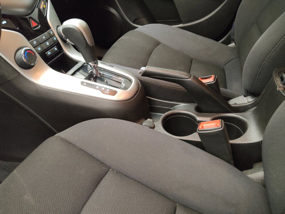 Used 2016 Chevrolet Cruze LT w/ Enhanced Safety Package FWD image 26