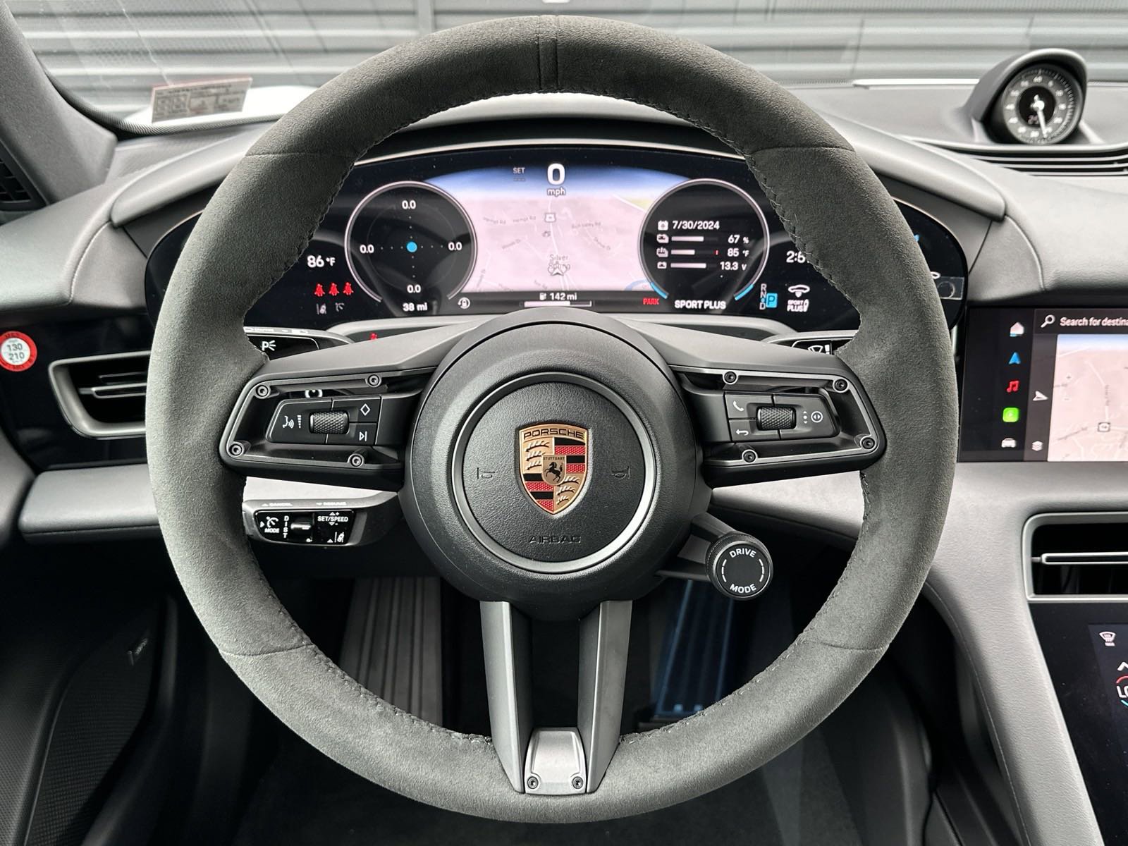 New 2025 Porsche Taycan image 15