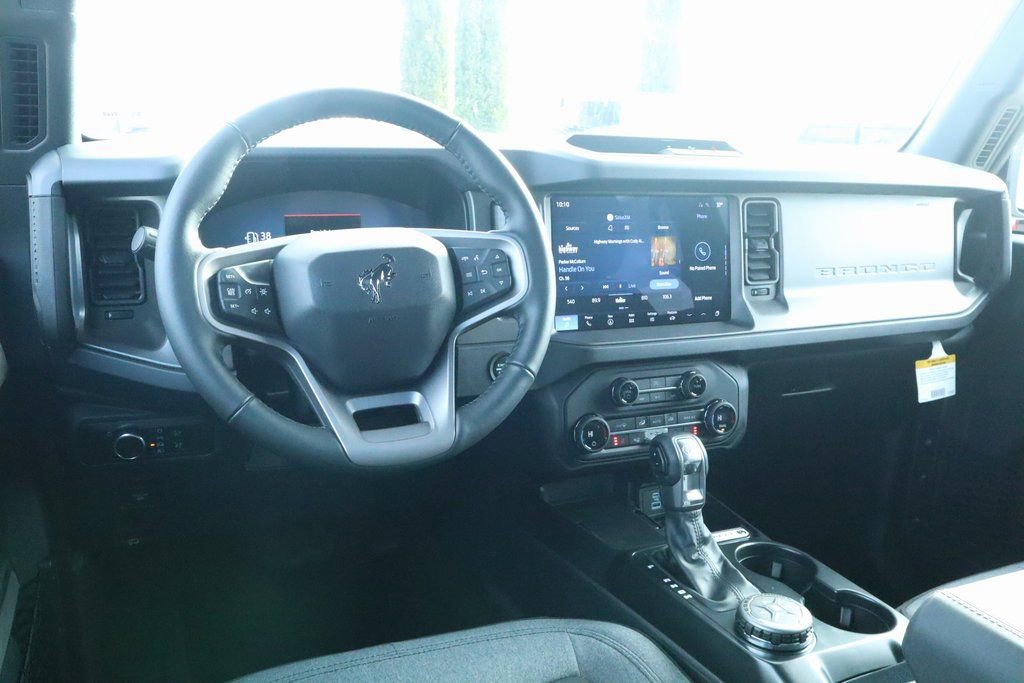 New 2025 Ford Bronco Big Bend AWD/4WD image 2