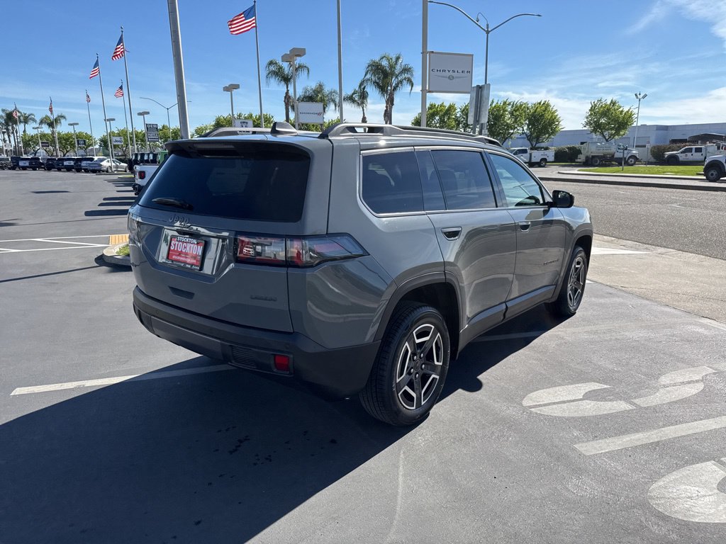 New 2026 Jeep Cherokee Laredo AWD/4WD image 5