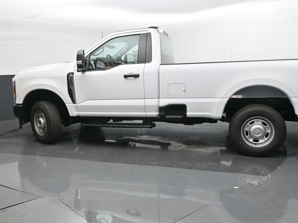 New 2026 Ford F250 XL w/ F-250 >10K GVWR Package AWD/4WD image 19