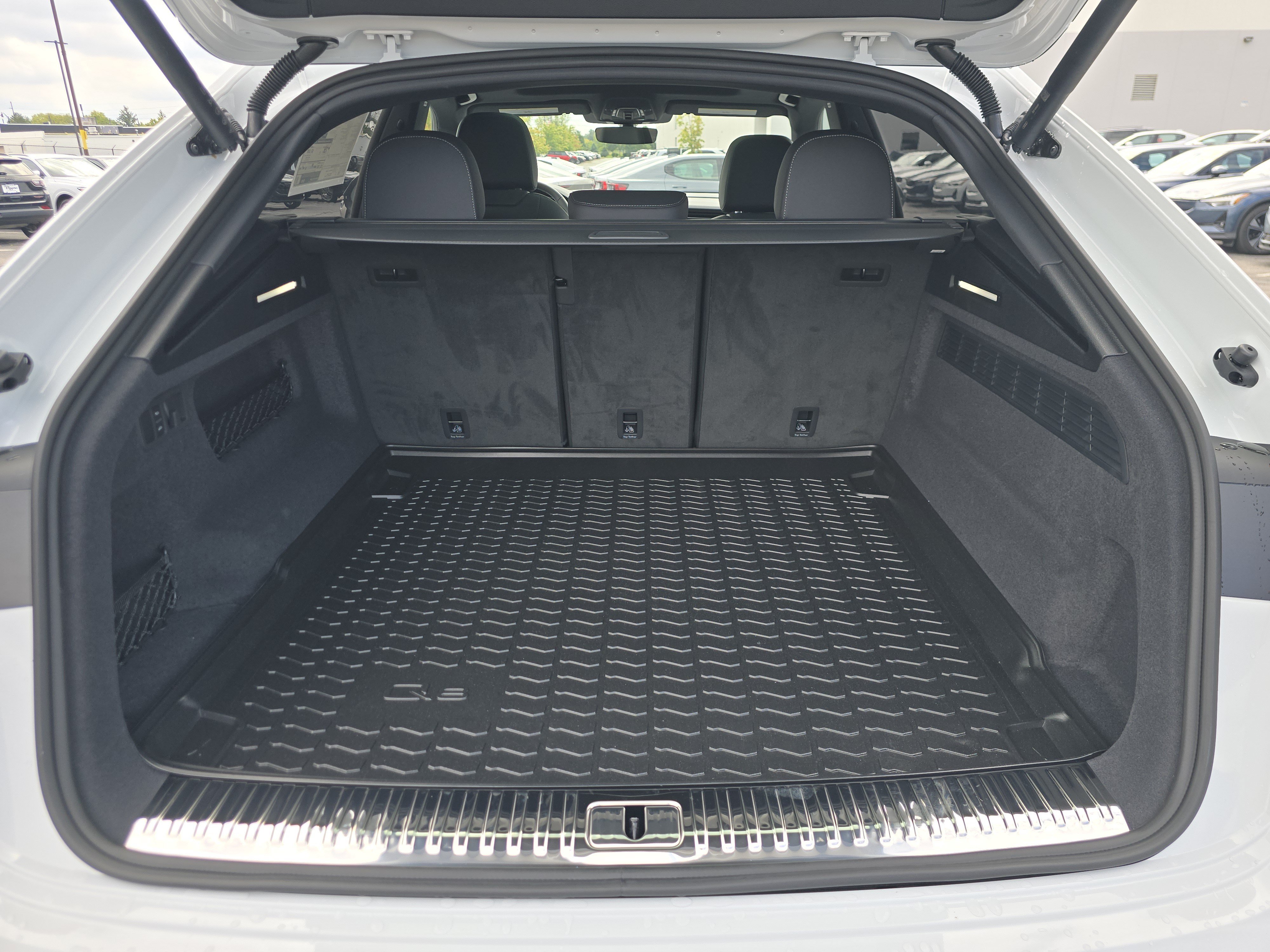 New 2027 Audi Q8 Premium Plus AWD/4WD image 16