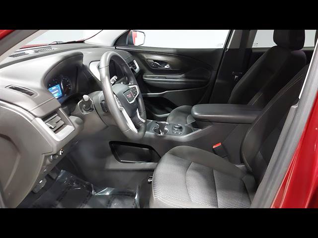Used 2024 GMC Terrain SLE w/ Driver Convenience Package AWD/4WD image 19