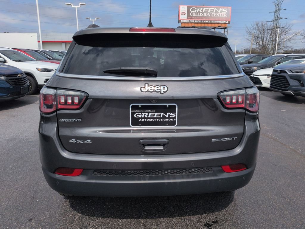 Used 2019 Jeep Compass Sport w/ Cold Weather Group image 4