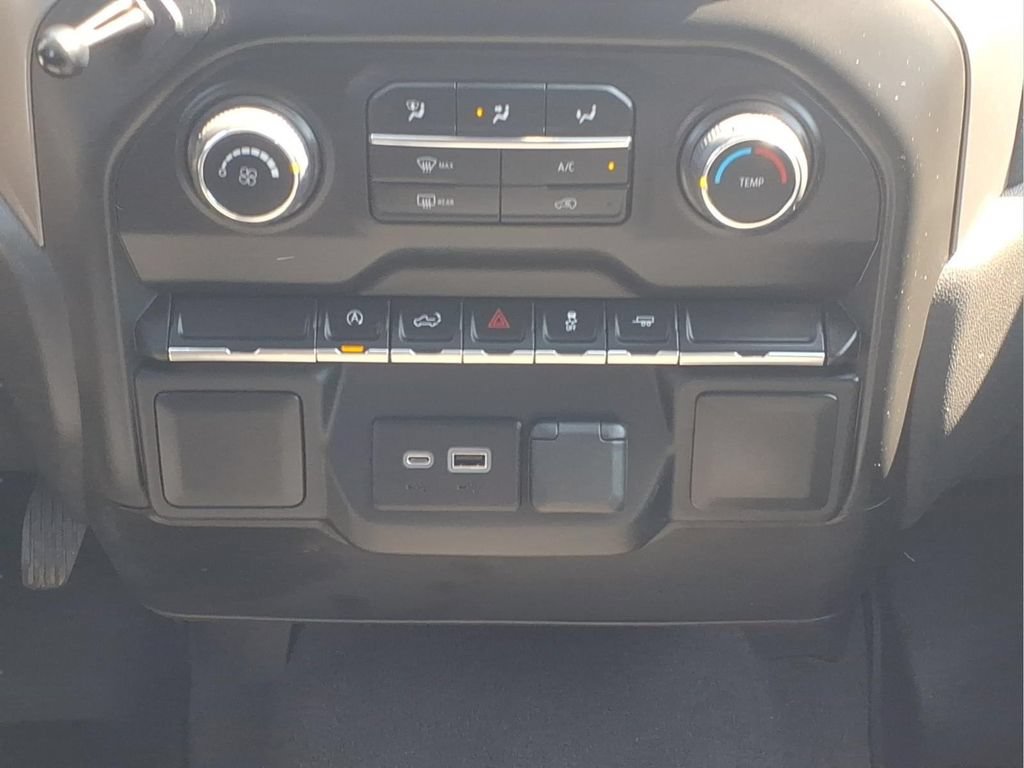 Used 2022 Chevrolet Silverado 1500 Custom RWD image 18