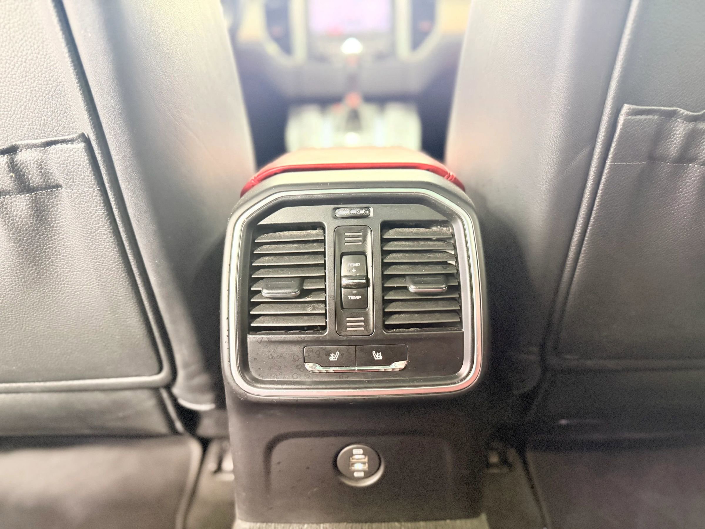 Used 2018 Porsche Macan GTS image 36