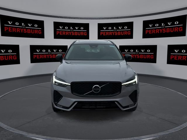 New 2026 Volvo XC60 B5 Plus w/ Protection Package Premier AWD/4WD image 3