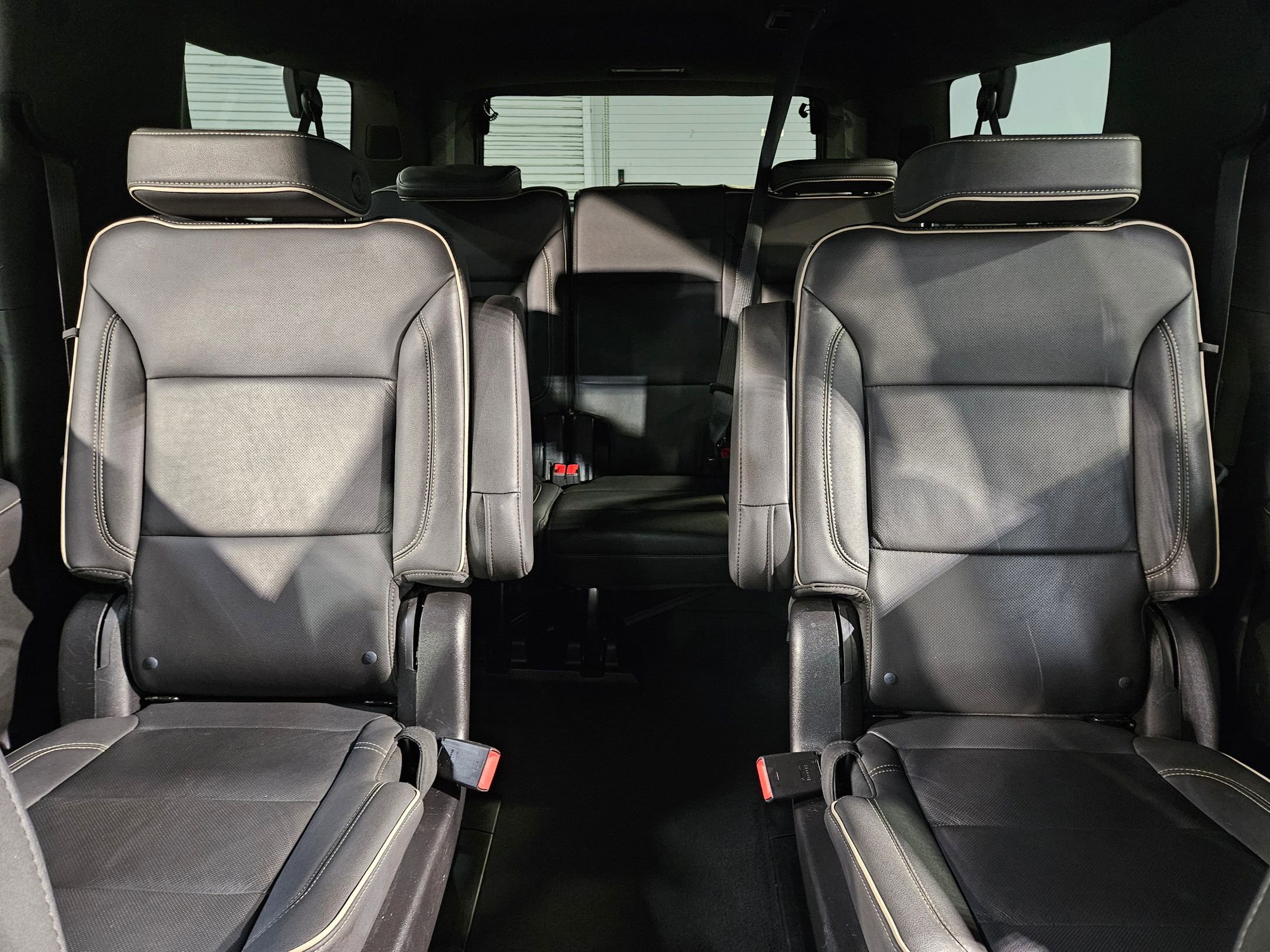 Used 2024 Chevrolet Suburban Premier image 13